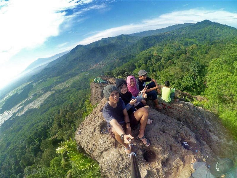 Gunung Munara di Kecamatan Rumpin Bogor